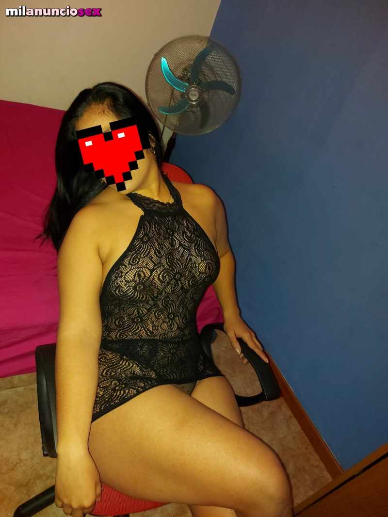 Sarita con ganas de sexo y fiesta 24h