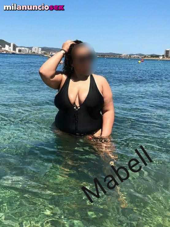 Sexy gordita cachonda dominicana fiestera