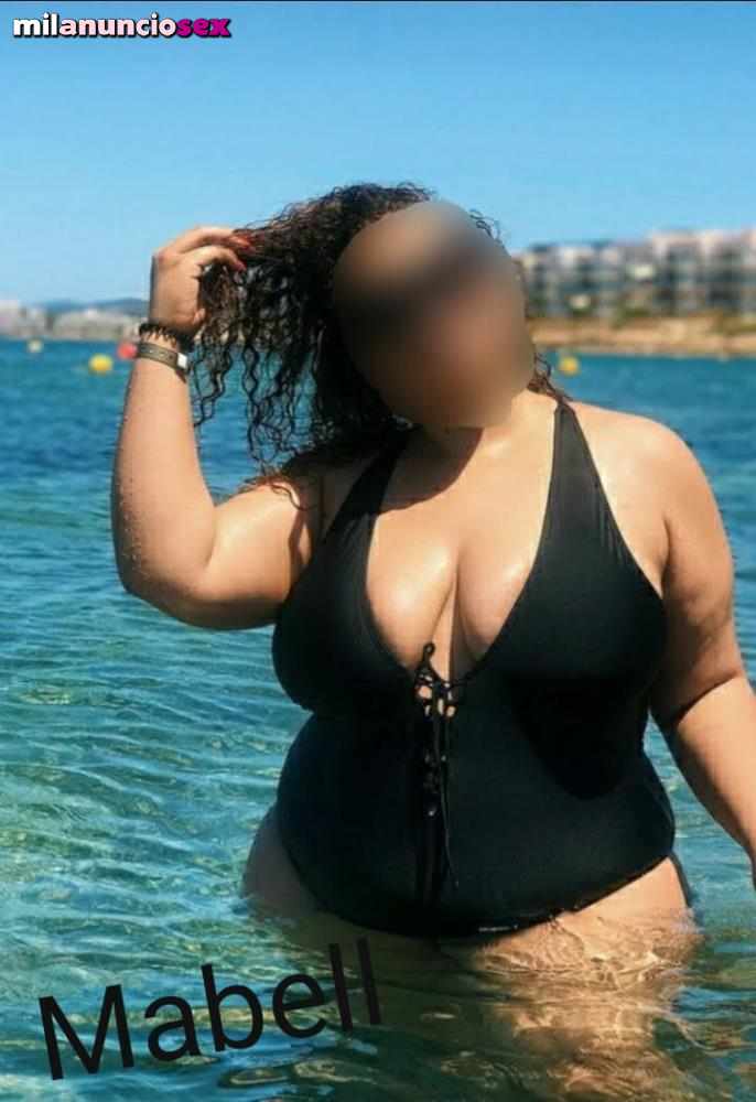 Sexy gordita cachonda dominicana fiestera