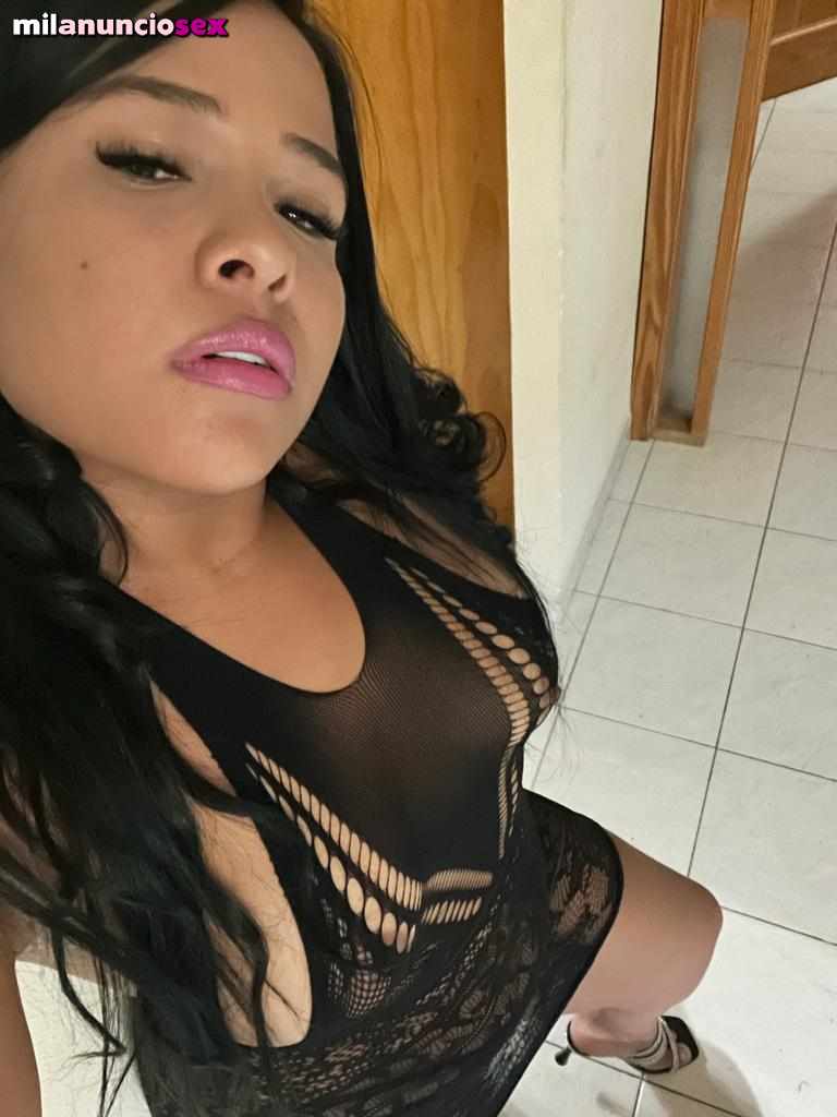 Morena ardiente sexy y cachonda