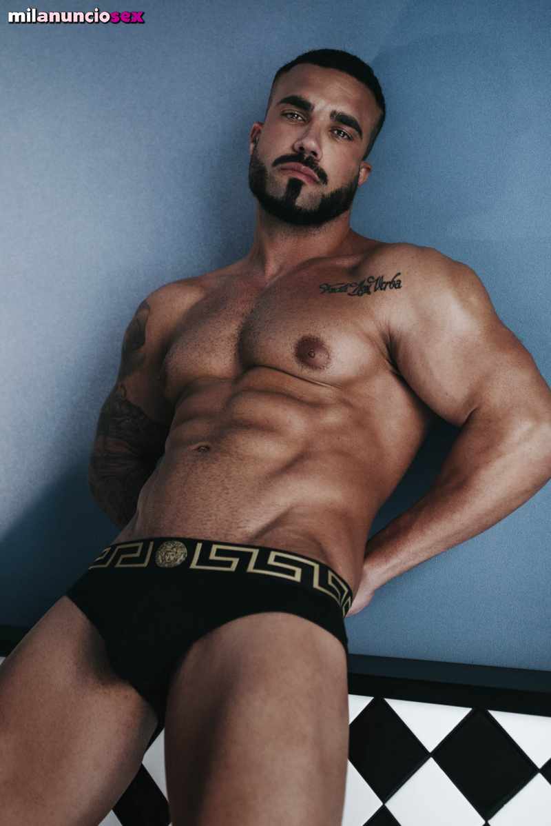 Mario, cuerpo espectacular, masajes y +