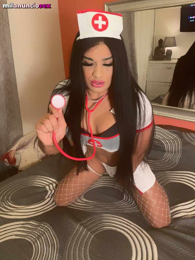 Enfermera guarra y morbosita