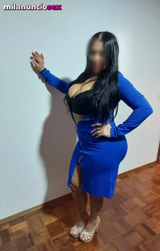 SEXY MADURA DE 53 DESPLAZAMIENTOS