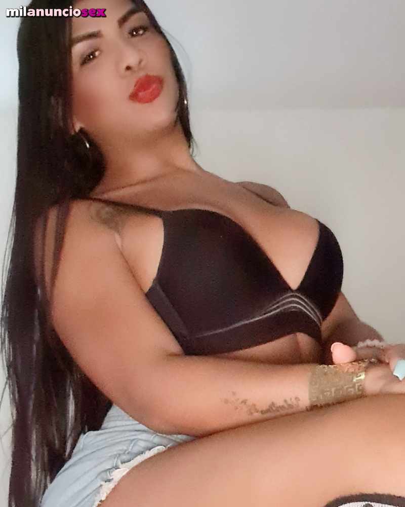 Novedad Valentina latina colombiana real