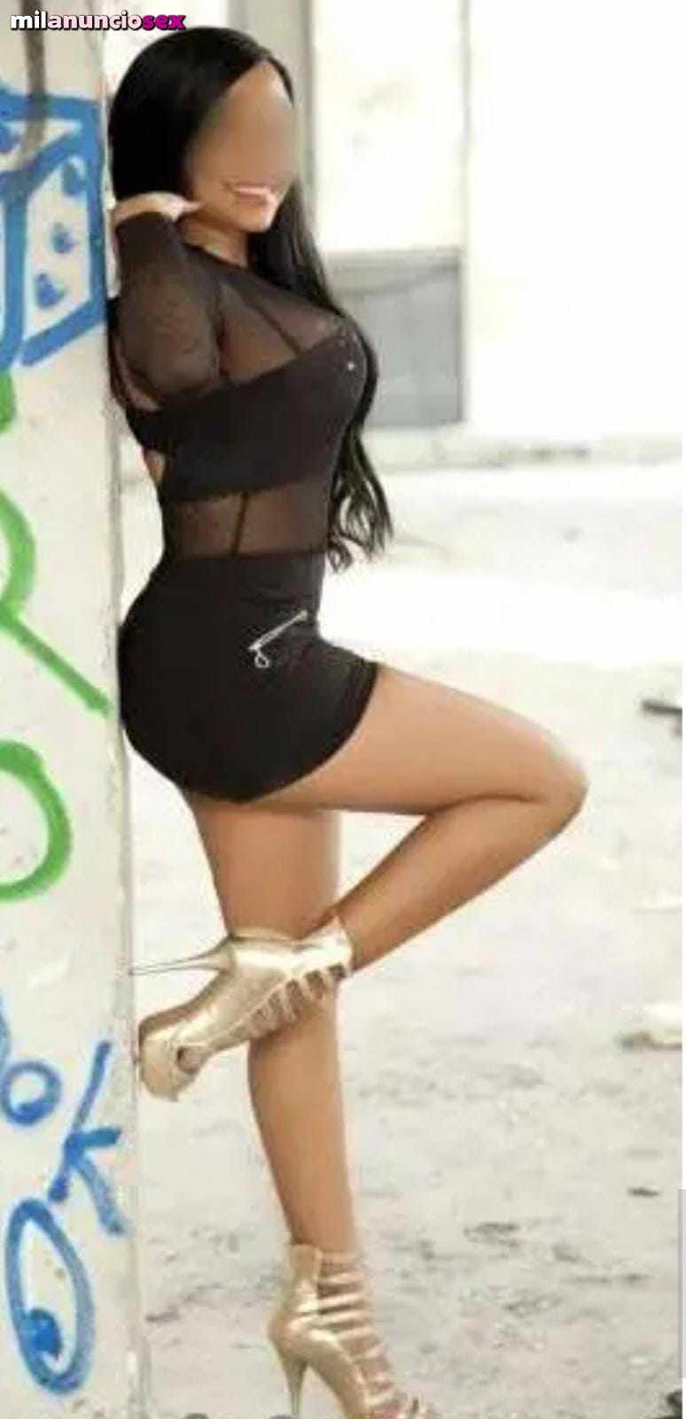 NATALIA VENEZOLANA HERMOSA Y SENSUAL