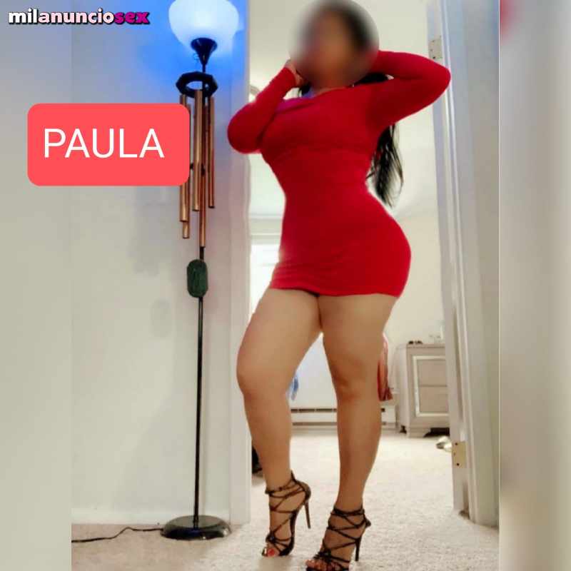 Paula morena Latina muy amigable