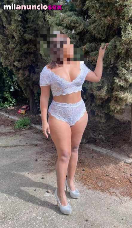 YULIANA MUÑECA TETONA 25 AÑOS COMPLETA