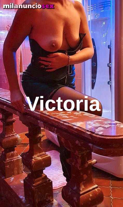 Victoria Madurita coñito peludo rubia