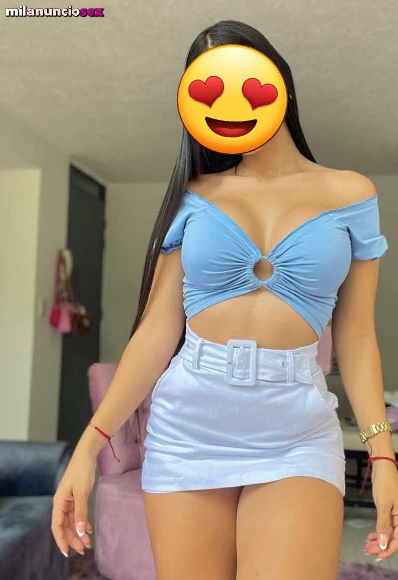 Novedad hermosa jovencita latina simpáti