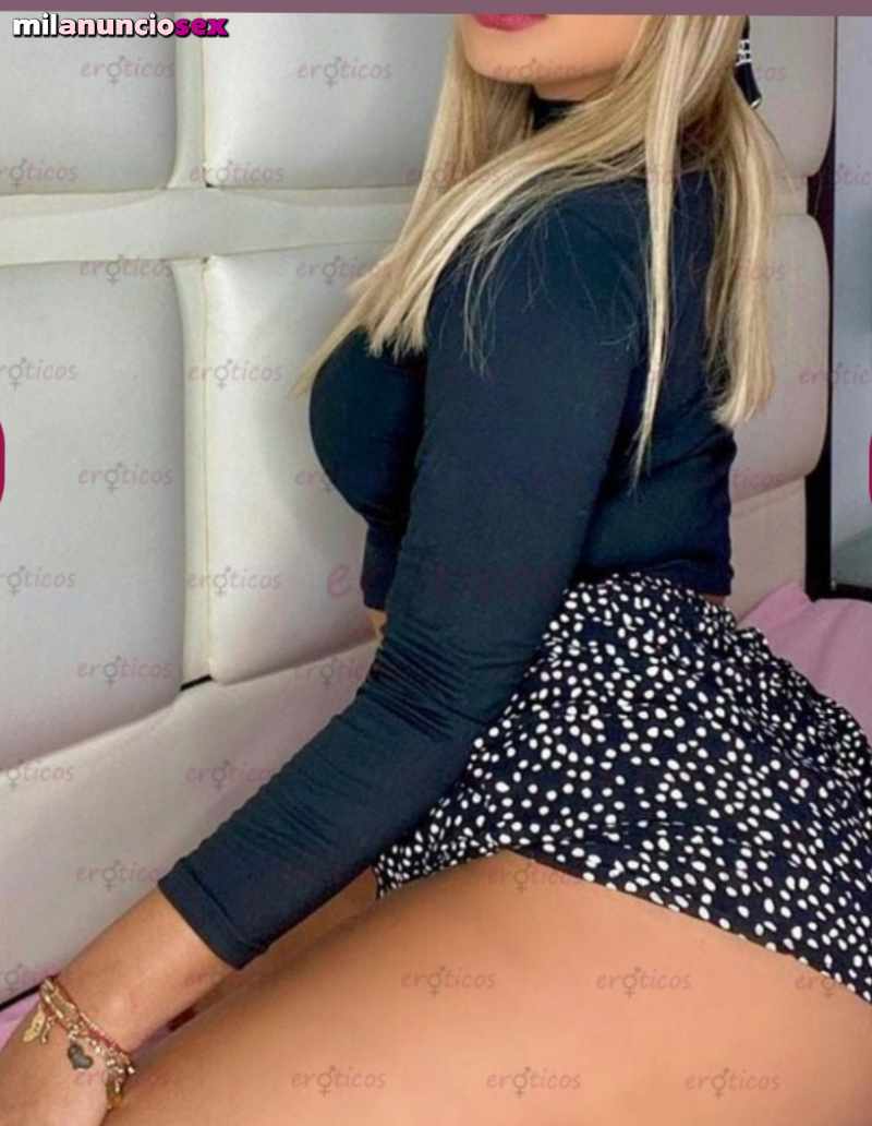 ENCANTADORA  RUBIA   CON BUEN CUERPAZO