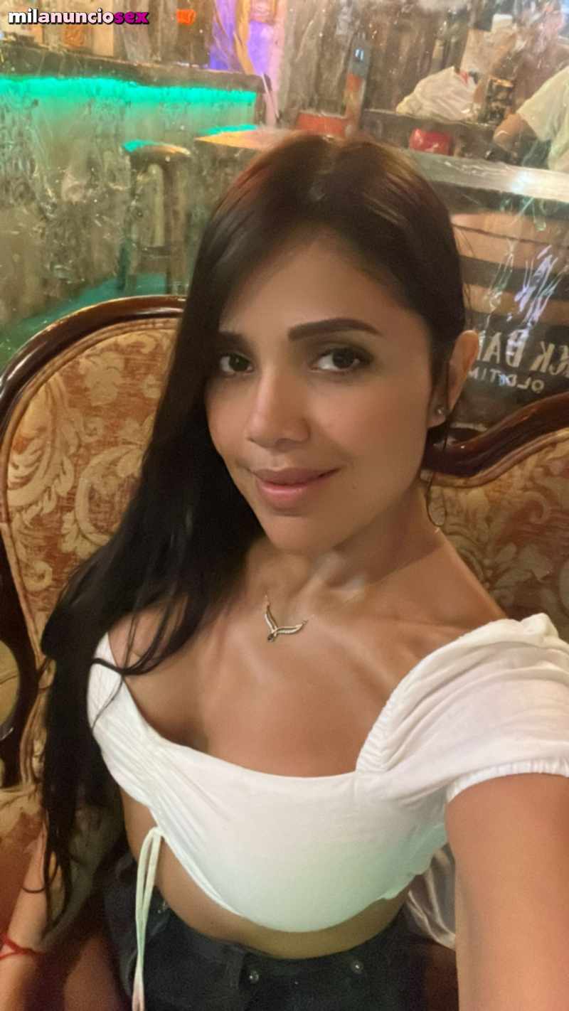 Valentina colombiana súper encantadora