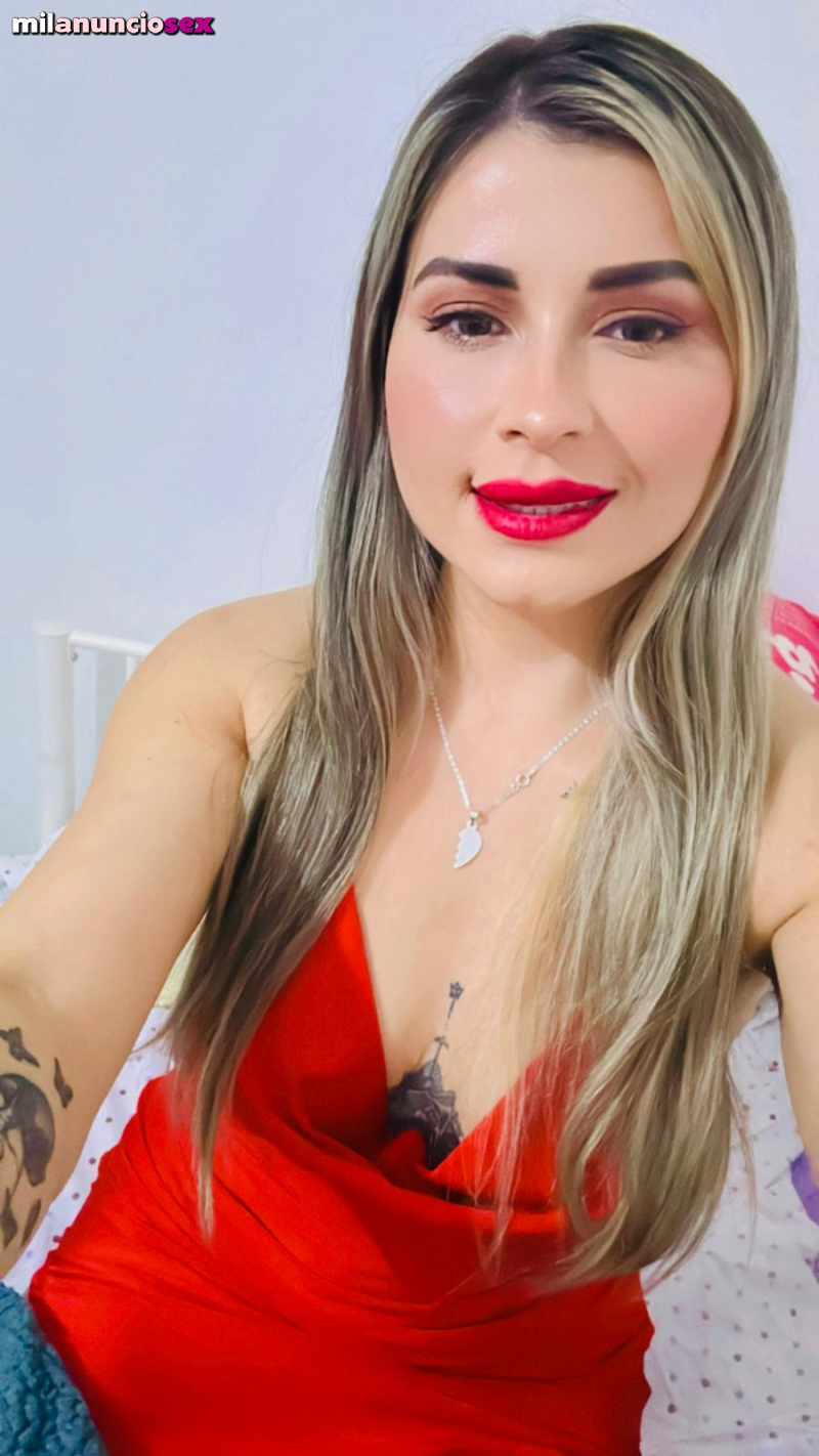 PAOLA MUJER DULCE CARIÑOSA Y SOFISTICADA