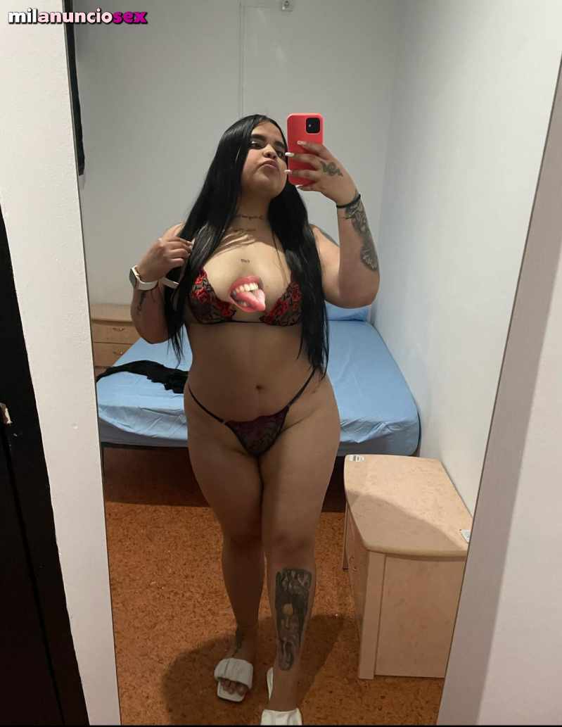 Xiomara latina ardiente muy guapa