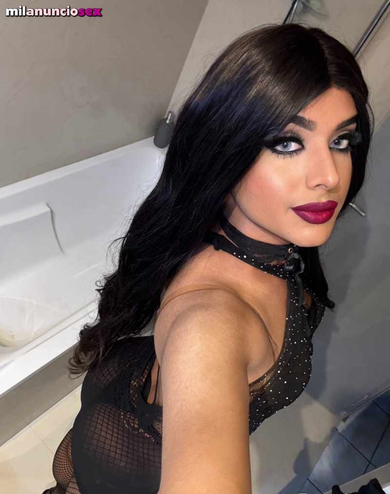 Valentina Morena De 22años Latina