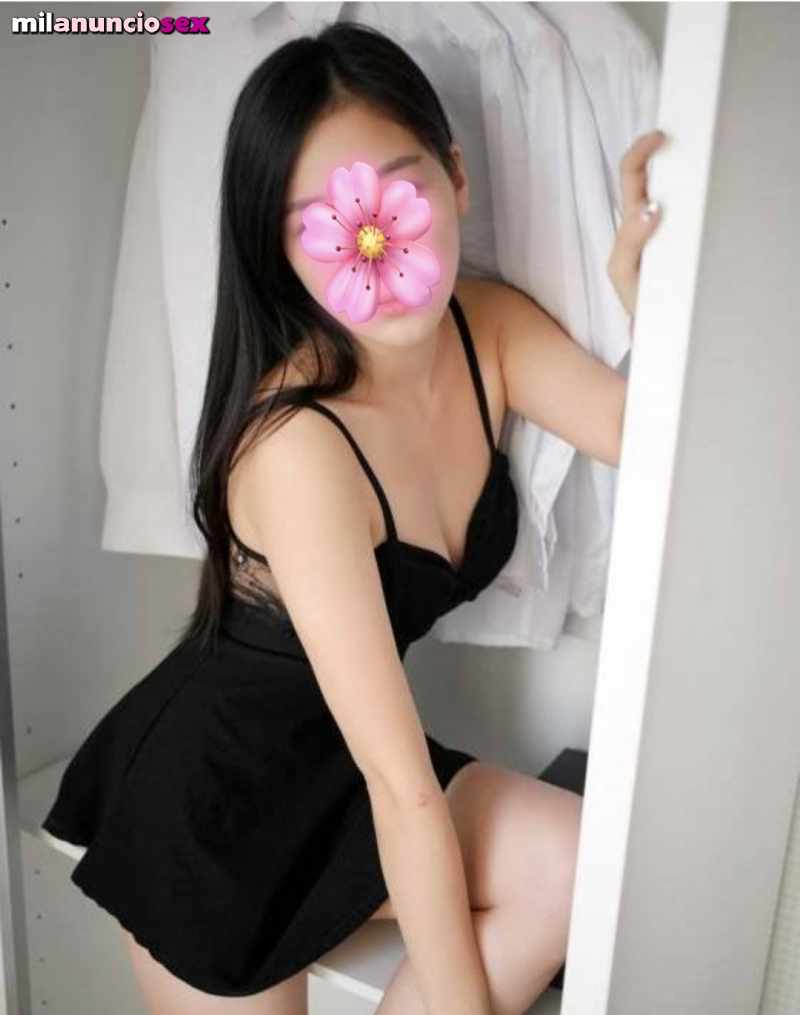 Susi orientales guapísima 654 028 028