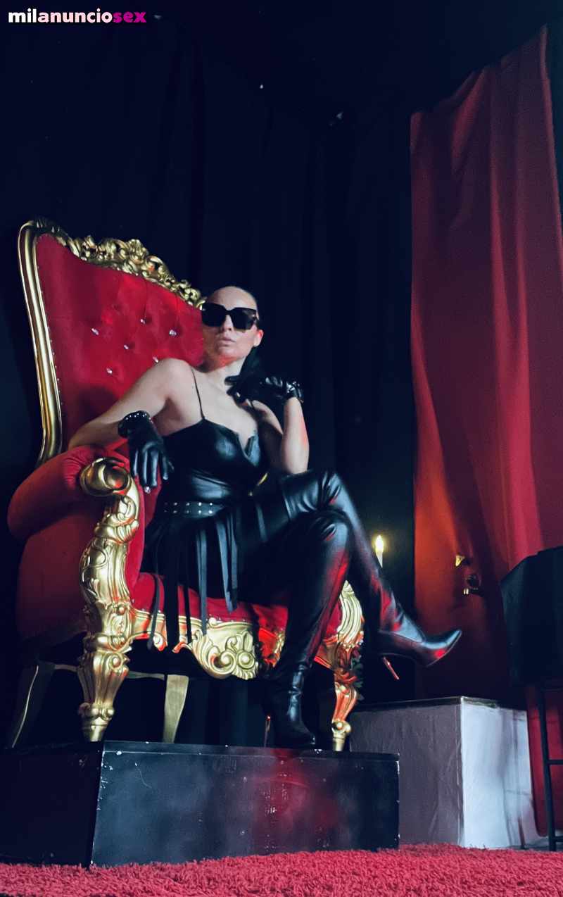 Exclusive Dominatrix