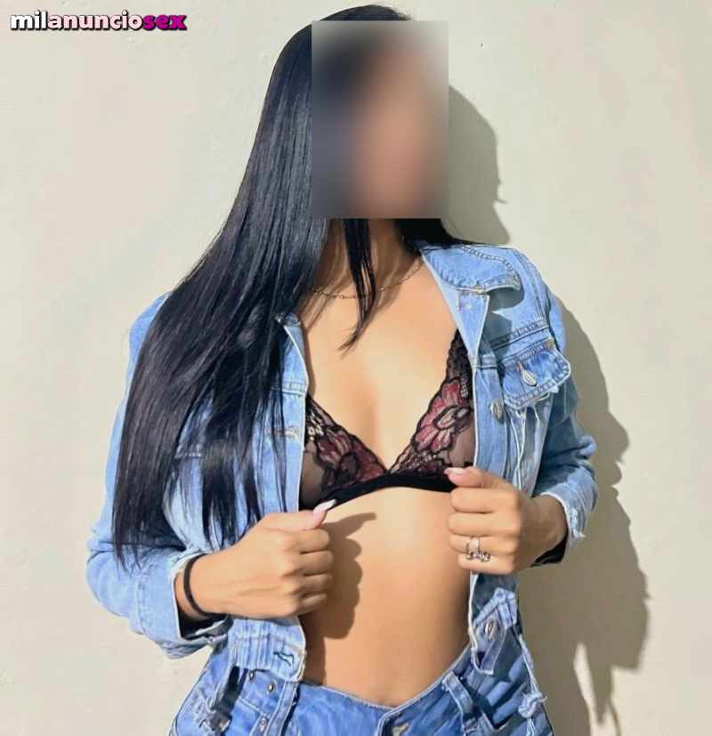 SAMANTHA joven Latina independiente