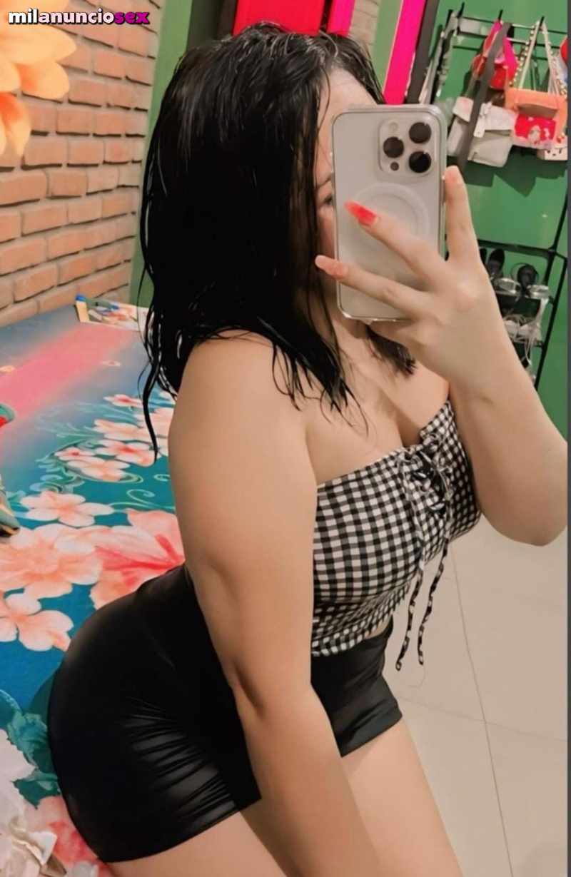 ELENA JOVENCITA PARAGUAYA RECÍEN LLEGADA