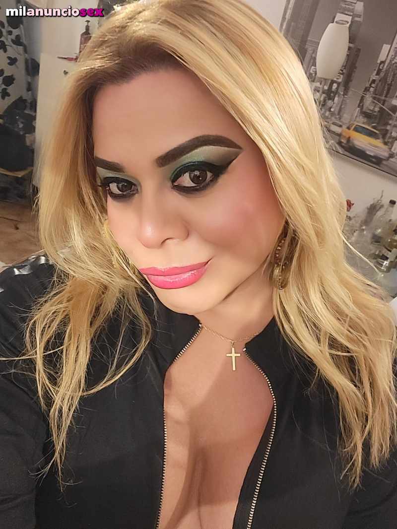 violeta una chica trans guapísima