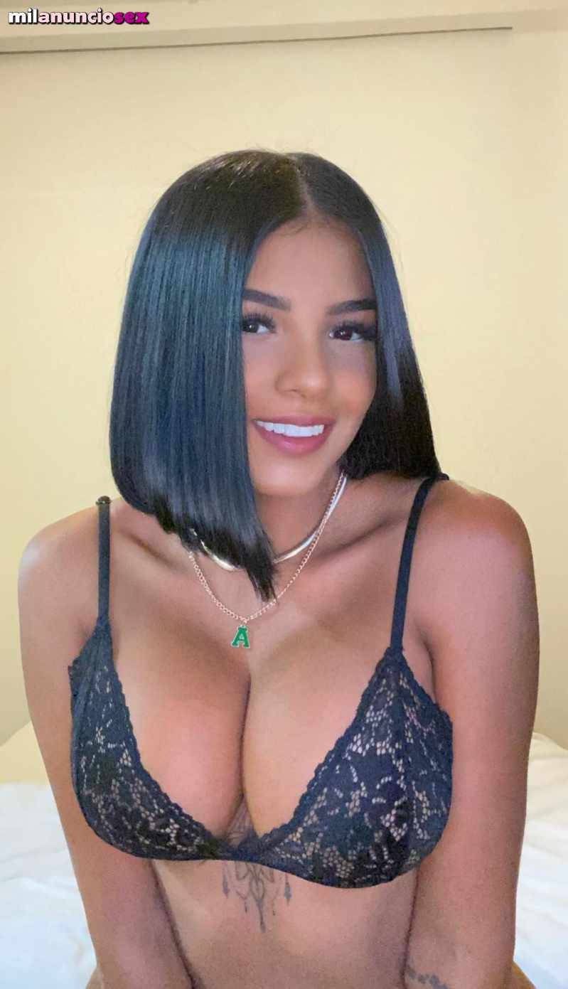 AMARANTA  JOVEN VENEZOLANA DULCE Y CARIÑ