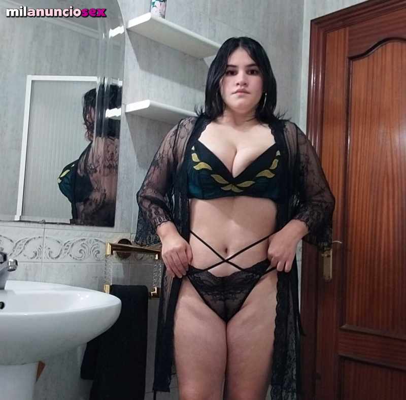 Sara de vuelta a tudela hermosa y elegan