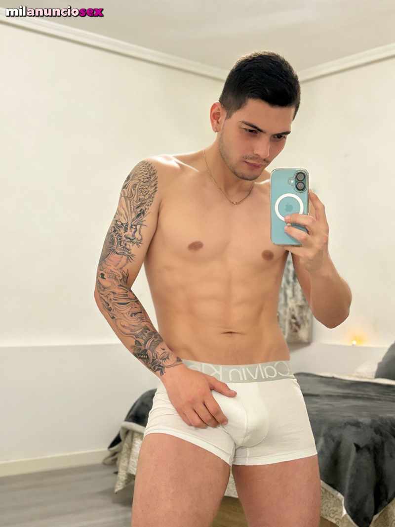 CHICO COLOMBIANO GRAN COMPAÑIA