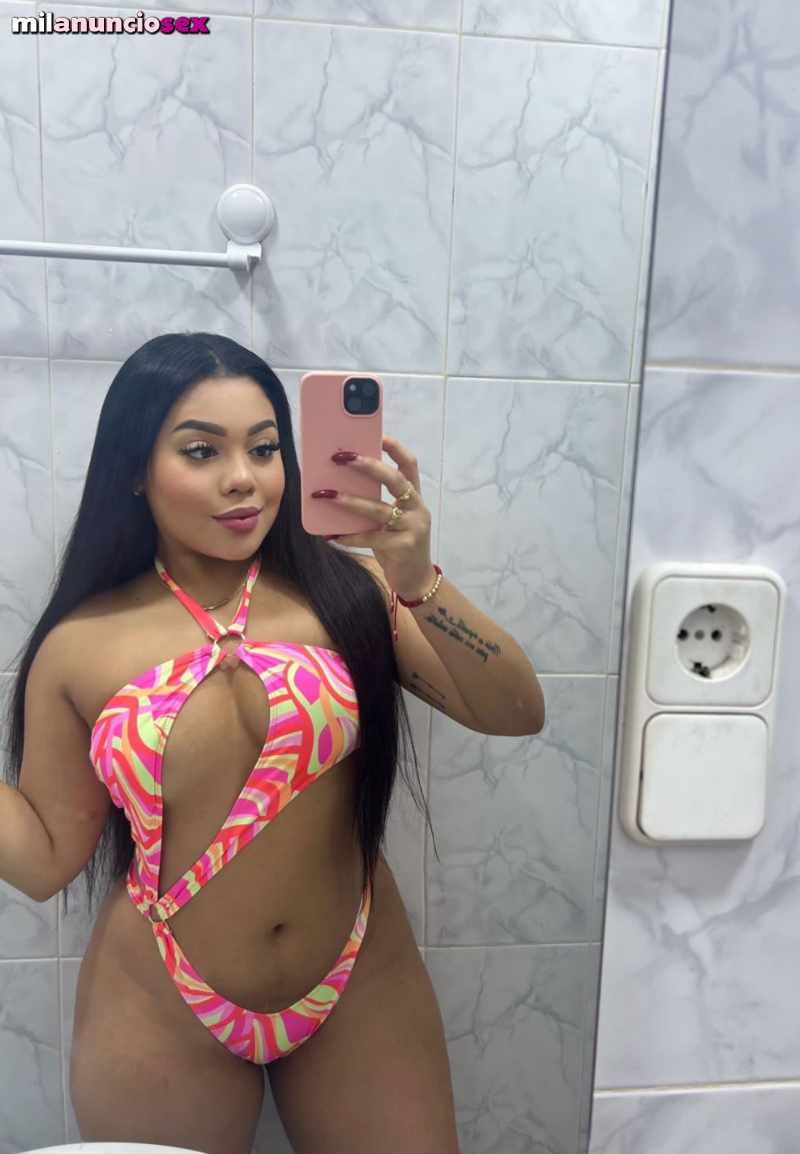 Chica colombiana de élite muy guapa