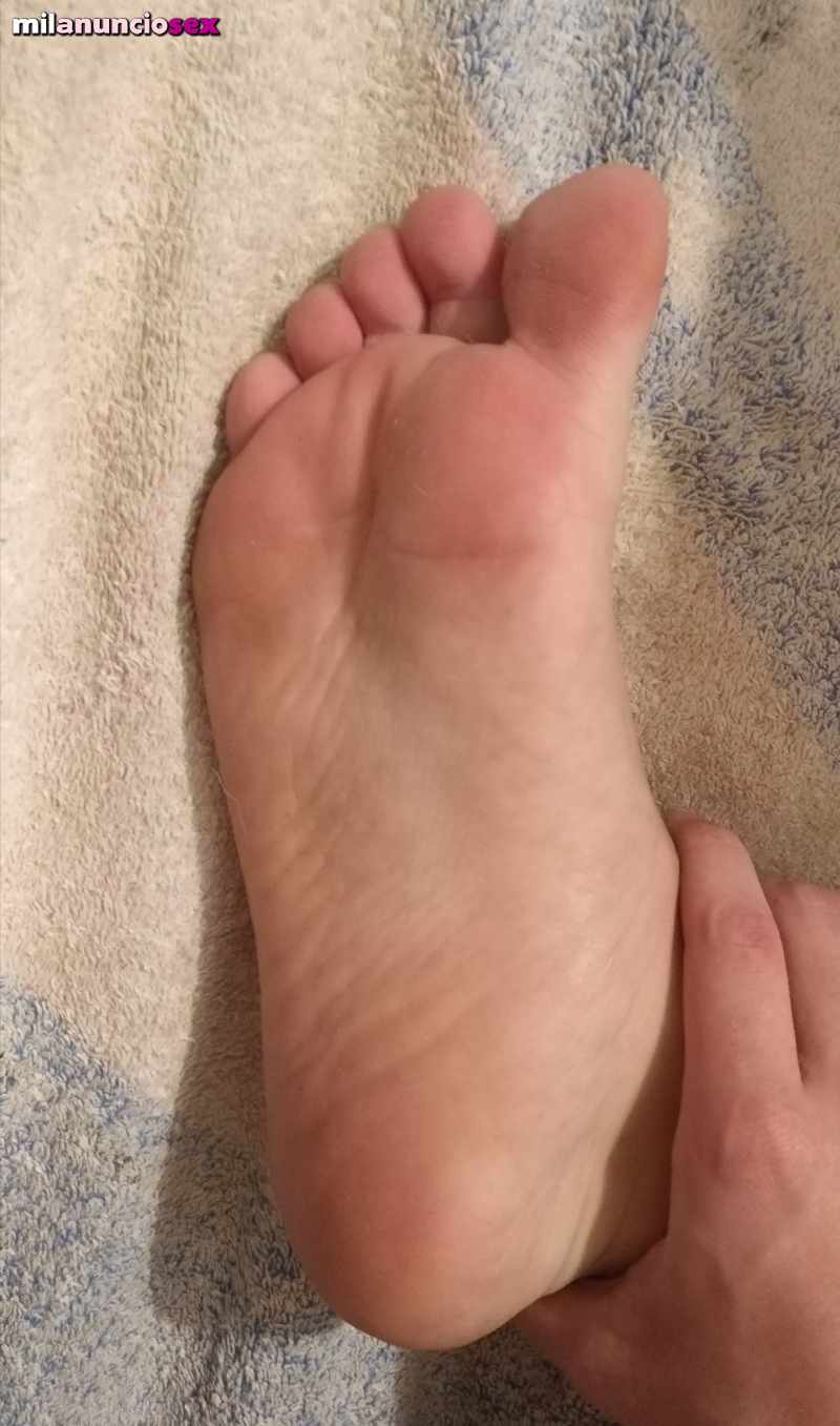 Pies joven deportista