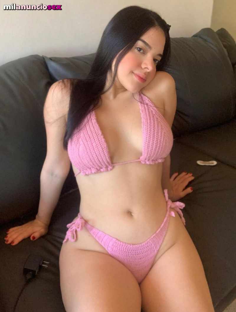 EXPLOSIVA VENEZOLANA CURVAS DE ESCÁNDALO