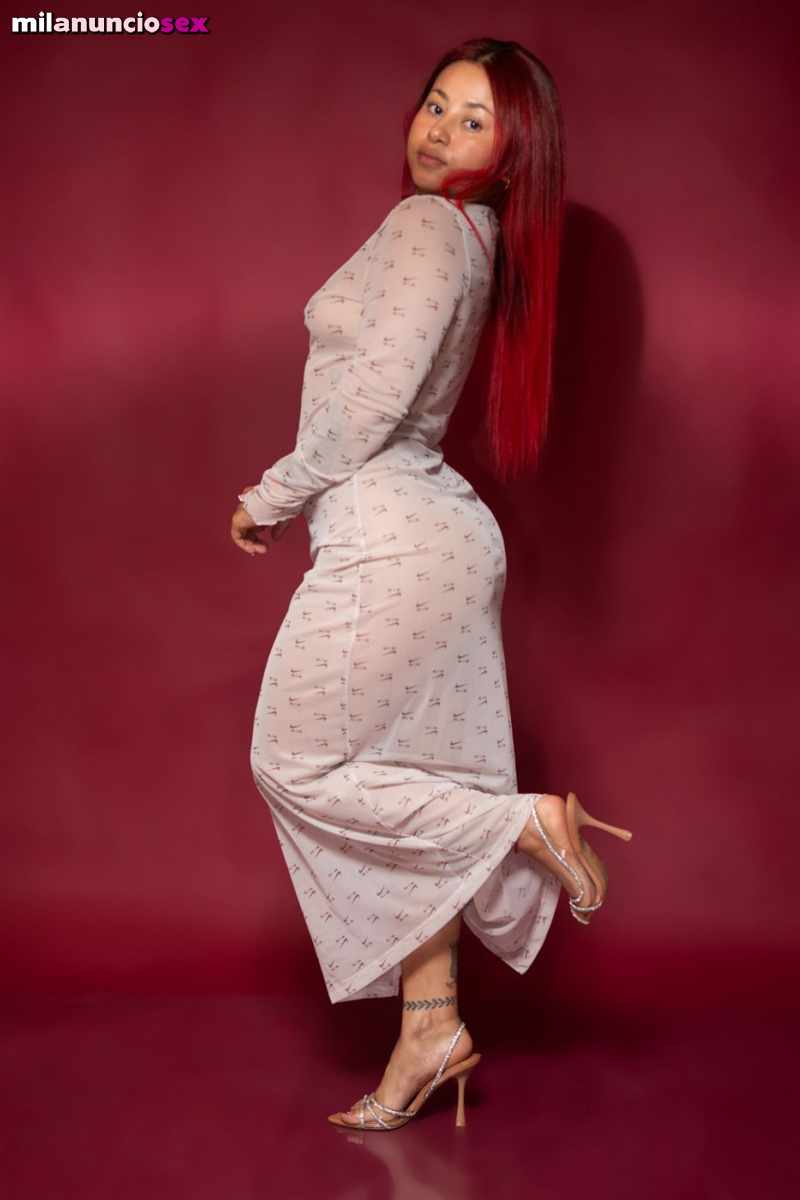 Oriana chica de lujo pelirroja