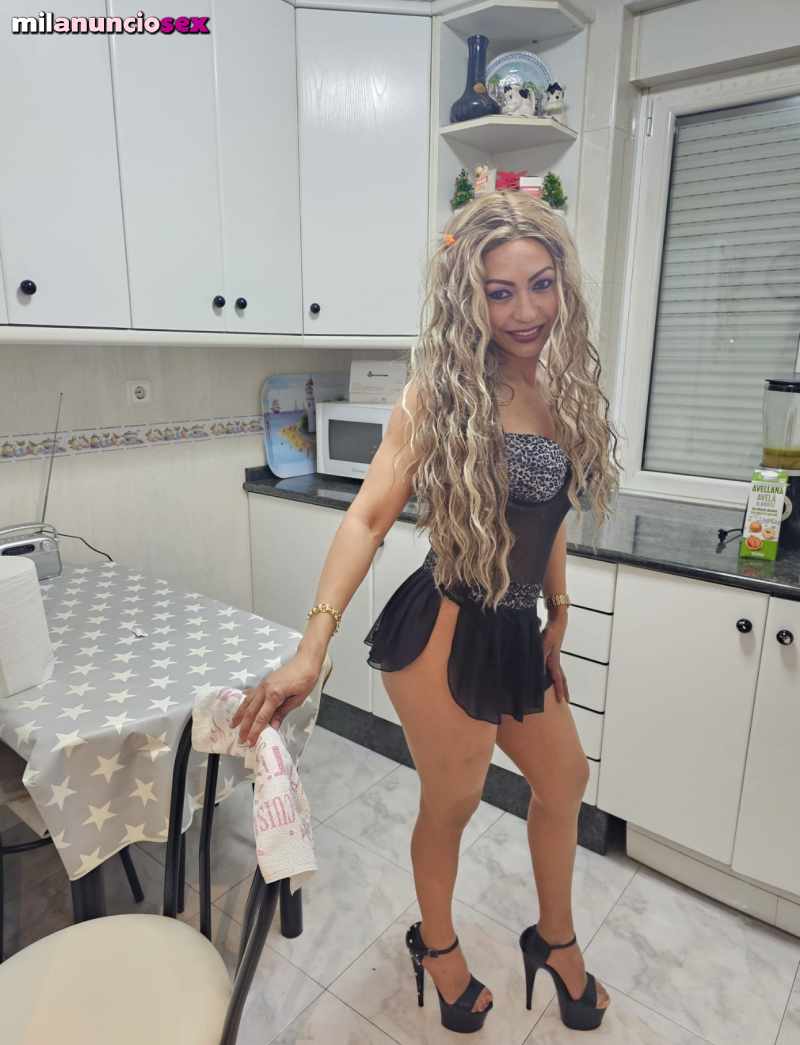 Anita brasileña muy guapa fiestera