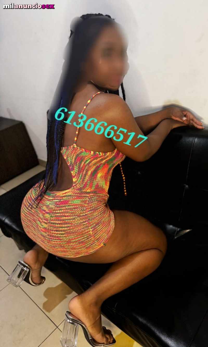 Cristal colombiana morenita todo un lujo