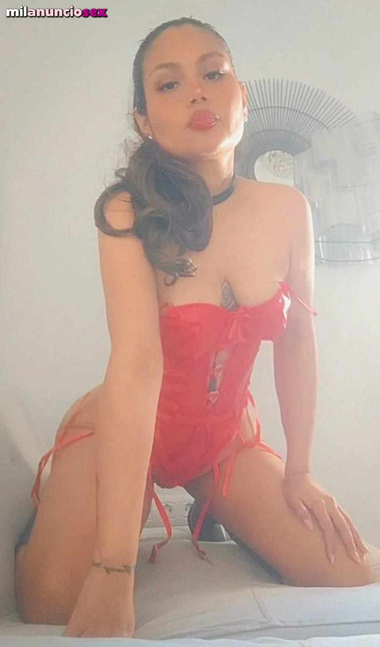 Zoe española de élite muy guapa