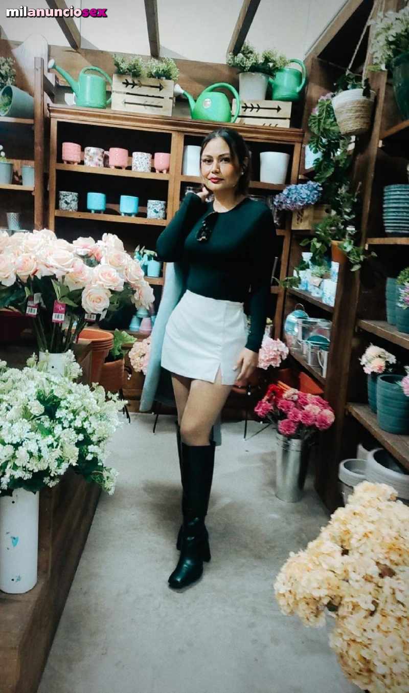 Zoe española de élite muy guapa