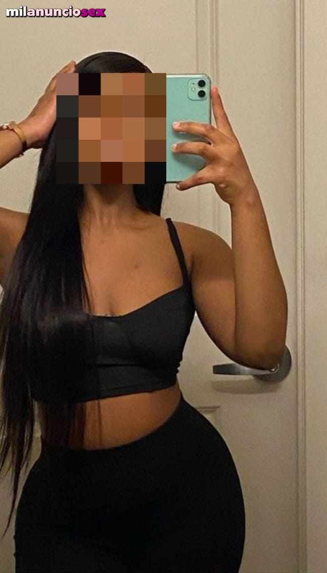NICOL MORENA EXPECTACULAR  DE COLOMBIA