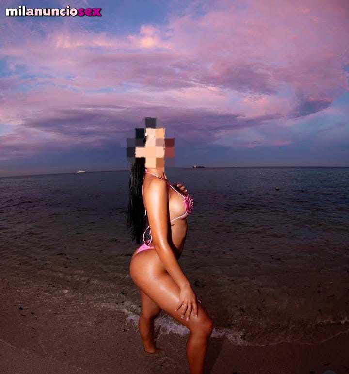 Samantha colombiana dulce y atenta